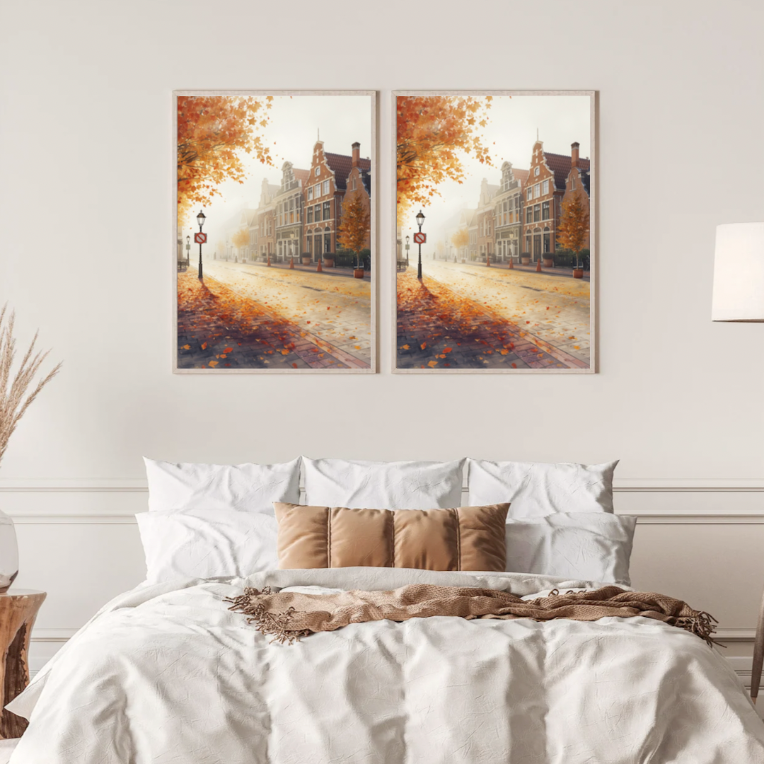 Deventer mistige herfstlaan schilderij als set van twee in dunne lijst aan witte muur boven wit bed met bruine en beige kussens – aquarel wall art slaapkamer
