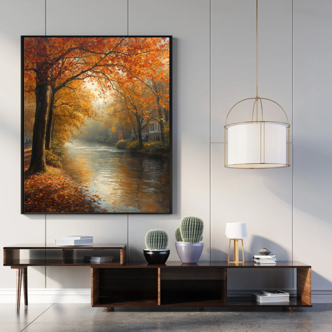 Herfst natuur schilderij in zwarte lijst aan witte muur boven donker houten dressoir met zwarte vazen en brandende kaarsen – olieverf wall art woonkamer

