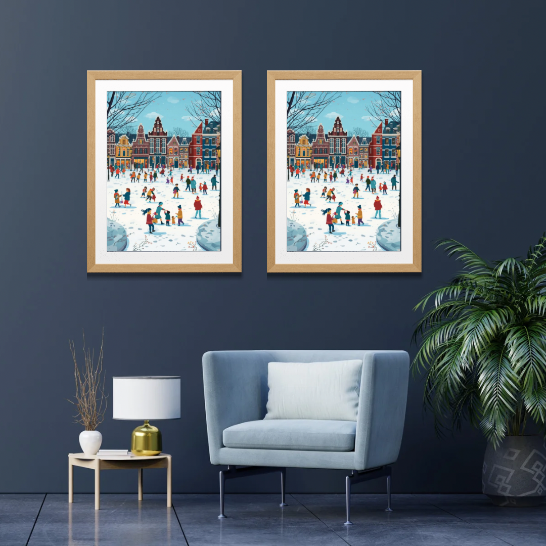Winter sneeuwfeest schilderij als set van twee in zwarte lijst aan donkerblauwe muur boven grijze fauteuil met grote groene plant – aquarel wall art woonkamer
