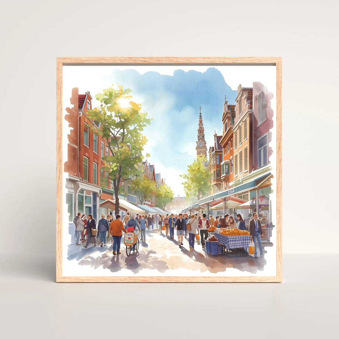 Groningen marktstraat aquarel schilderij in houten lijst aan witte muur in moderne woonkamer met naturel accenten – wall art print woonkamer
