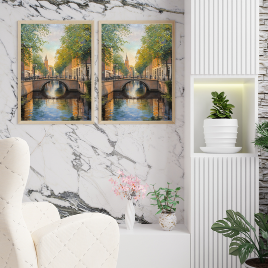 Delft gracht schilderij als diptiek in twee witte lijsten aan witte muur boven witte radiator met marmeren vensterbank en groene plant – wall art print interieur
