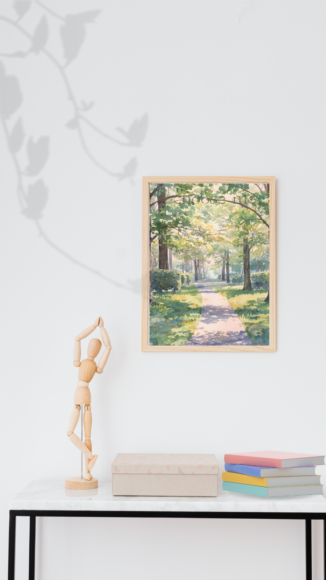 Zwolle stadspark canvas schilderij aan witte muur naast houten vloerlamp in lichte moderne woonruimte — natuur wanddecoratie
