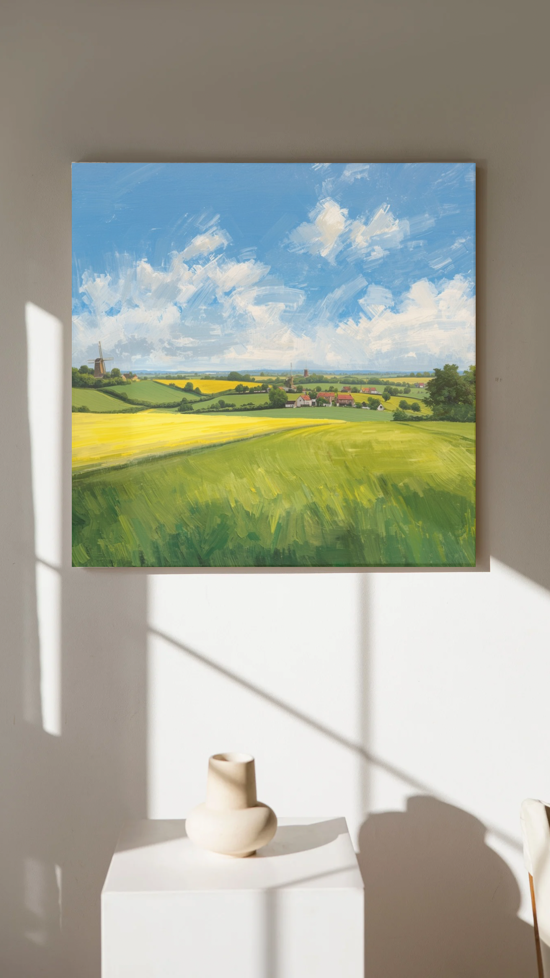Zwolle polderlandschap canvas schilderij met gele velden en dorp aan de horizon aan witte muur in lichte moderne woonruimte — premium wanddecoratie
