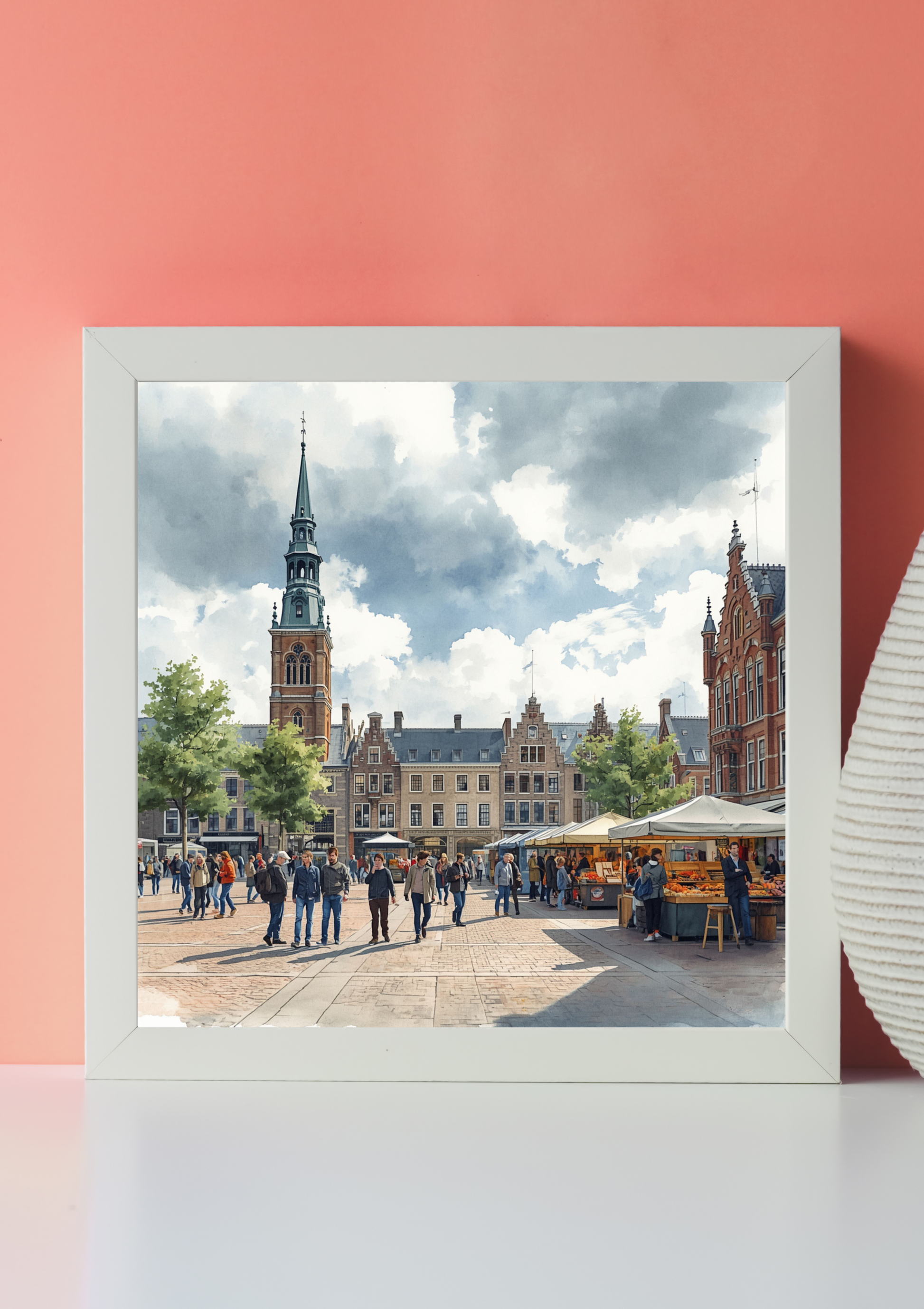 Groningen Grote Markt canvas schilderij met Stadhuis en marktkramen in wit frame op roze muur in moderne woonruimte — premium wanddecoratie
