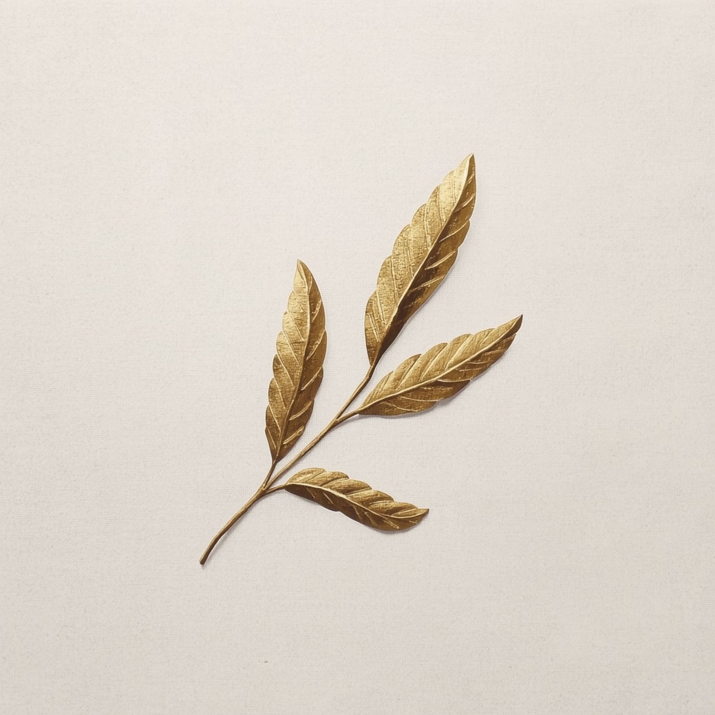 Sierlijk gouden olijfblad tak canvas schilderij met warme gouden en olijfgroene blaadjes op lichtbeige achtergrond — keuken wanddecoratie
