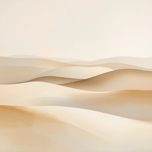 Abstract schilderij met zachte vloeiende crème en beige duinlagen die als een sereen en minimalistisch woestijnlandschap in horizontale golven over het warme fond bewegen – sereen minimalistisch wall art print voor de logeerkamer
